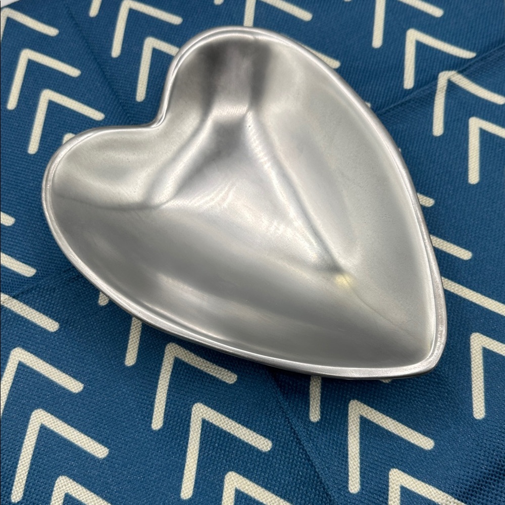 Nambe Heart Shaped Bowl, #118 B. Beautiful 8.5” long - Picture 9 of 9